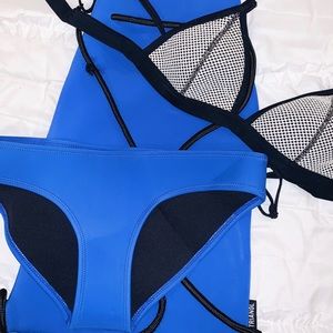Triangl Bikini